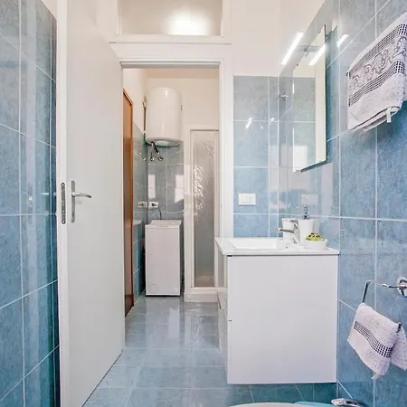 Quiet Flat Free Parking